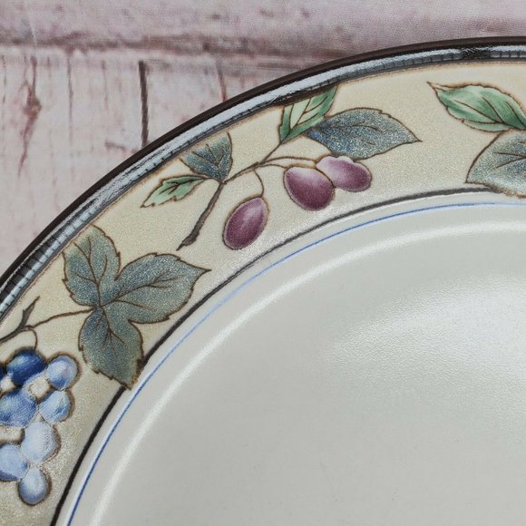 Mikasa Intaglio Garden Harvest One Dinner Plate 11"  CAC29 Mint - Picture 6 of 12